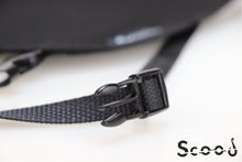 Afbeelding in Gallery-weergave laden, Scood | Beschermhoes voor je kilometerteller | Zwart